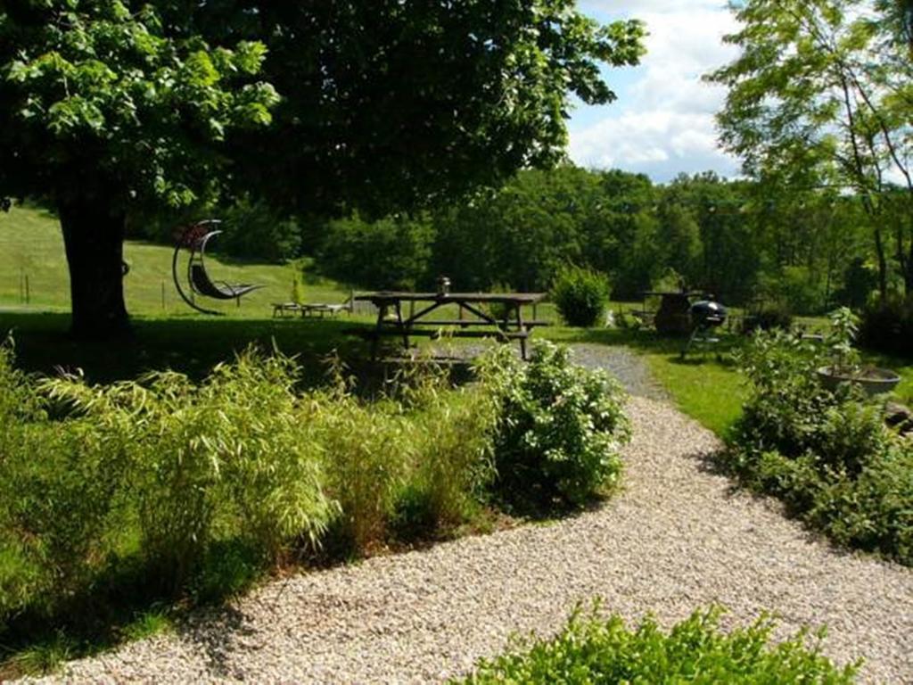 Farmstay Alpagaterie Juillac  Extérieur photo